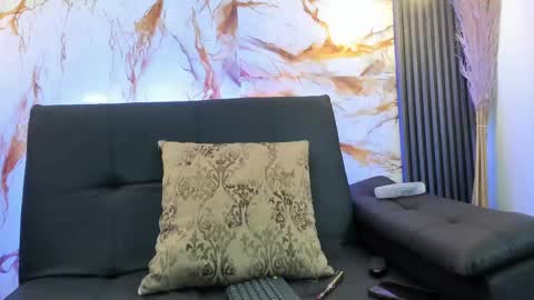 emma_angel_04 online show from May 12, 4:24 pm