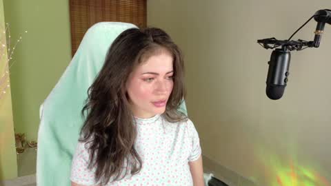 Snapshot of emma_blanco chatting on January 27, 2:57 pm Emma online show from January 27, 2:57 pm