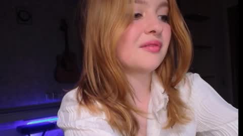 Emma and July online show from May 20, 8:28 pm