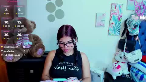 emma_boo_ online show from December 22, 6:00 pm