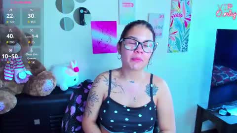 emma_boo_ online show from June 14, 4:18 pm