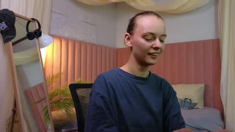 emma_chaser online show from April 23, 2:52 am