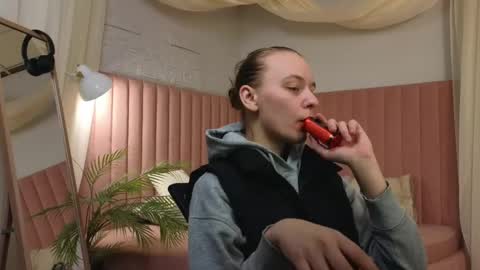 emma_chaser online show from April 21, 1:42 am