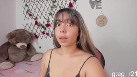 emma_grayys online show from November 17, 6:47 am