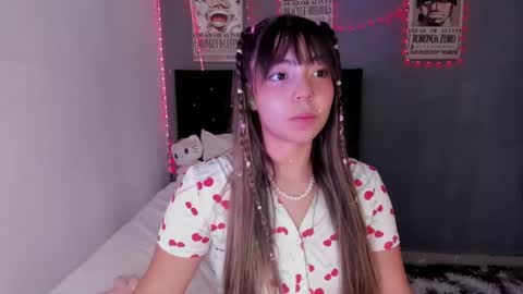 emma_grayys online show from July 7, 3:59 pm