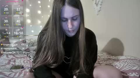 Snapshot of emma_just chatting on September 12, 5:31 pm emma_just online show from September 12, 5:31 pm