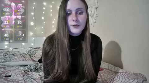 Snapshot of emma_just chatting on October 7, 4:44 pm emma_just online show from October 7, 4:44 pm