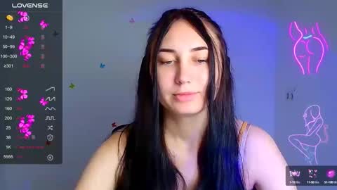 Snapshot of emma_loon chatting on September 19, 5:50 am Emma online show from September 19, 5:50 am