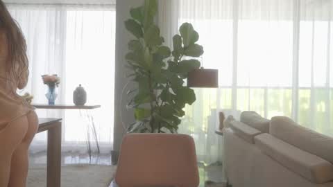 Snapshot of emma_lu1 chatting on March 2, 3:20 pm emma_lu1 online show from March 2, 3:20 pm