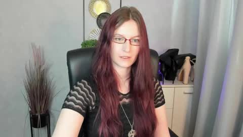 emma online show from June 8, 5:19 am
