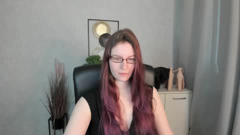 emma online show from April 10, 6:52 am