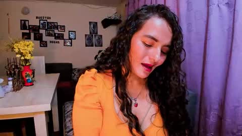  emma luxy online show from January 14, 2:49 am