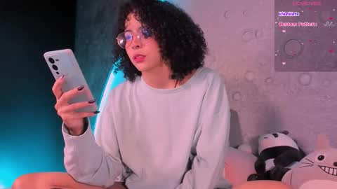     online show from November 6, 10:10 am