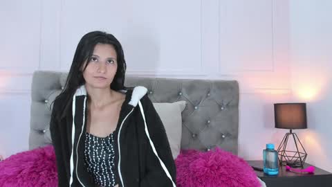 Snapshot of emma_payton chatting on January 18, 11:32 am Emma online show from January 18, 11:32 am