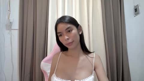 emma online show from October 14, 6:32 pm
