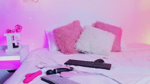 Emma Softt online show from June 12, 8:50 pm