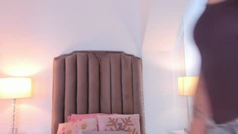 Ema online show from April 29, 12:19 pm