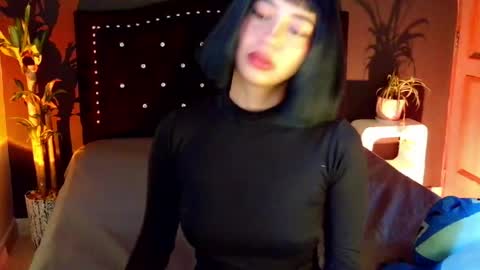 Emma web online show from April 27, 12:24 pm