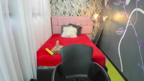 Emma Evans online show from January 21, 11:56 am