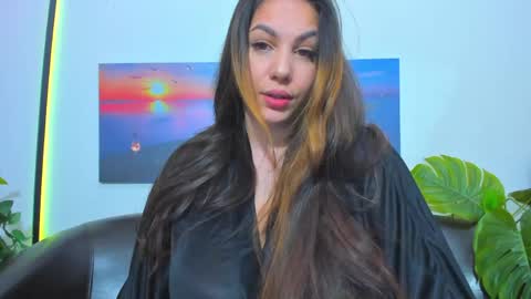 Emma online show from May 7, 3:33 am