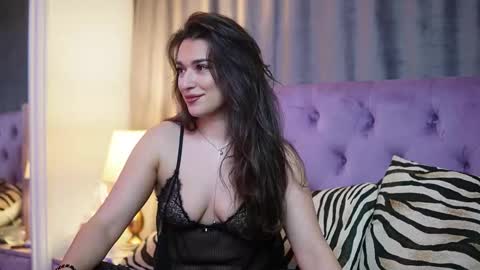  Emma  online show from November 24, 6:54 pm