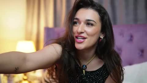  Emma  online show from December 19, 9:18 pm