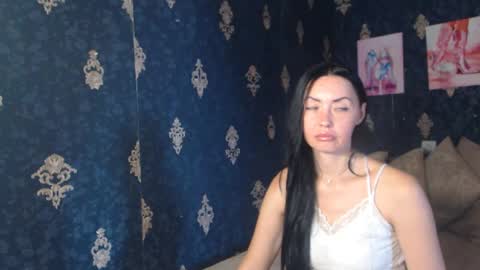 EmmaGoldX online show from July 27, 8:00 am