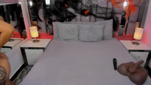 EMMA HILL online show from October 22, 11:37 am