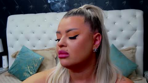 Emma Mavis online show from January 25, 6:55 am