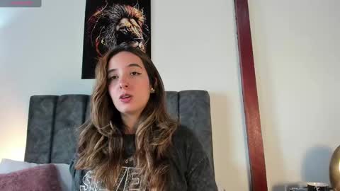 emmamiller_01 online show from January 6, 1:08 pm