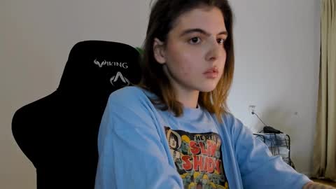 Emma online show from December 8, 6:28 pm