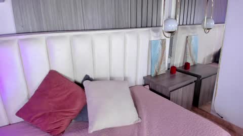 Emma online show from May 24, 1:32 pm