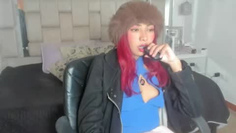 Emma online show from April 26, 2:31 am