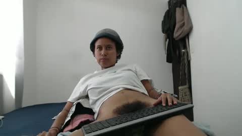 emmasweet95 online show from April 27, 6:05 pm