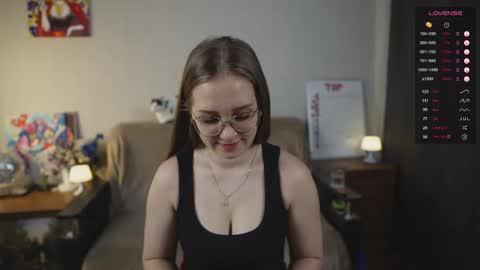 Mia online show from October 4, 4:22 pm