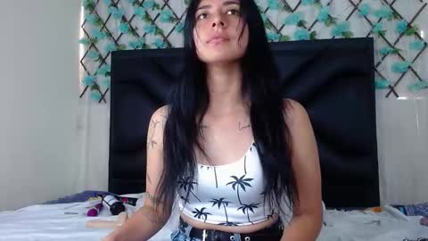  Emma  online show from November 18, 4:19 pm