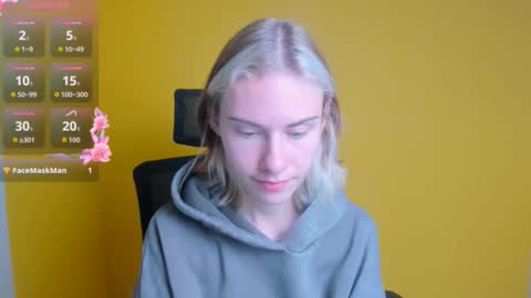 Emmi online show from October 2, 5:18 pm