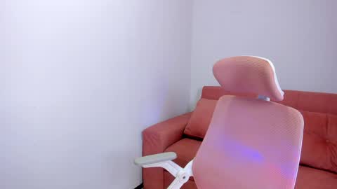 Emmi online show from March 31, 2:55 am