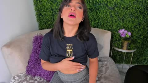 Emmiily online show from January 28, 7:42 pm