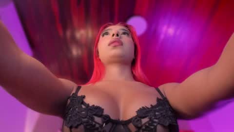    online show from April 25, 11:46 am