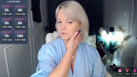 emmmam online show from December 4, 12:51 pm