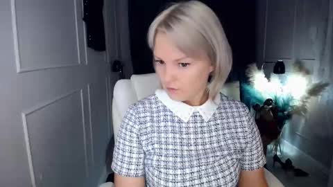 emmmam online show from December 14, 9:59 am