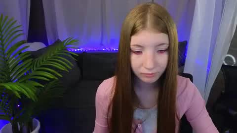 emmy_dreamy_ online show from June 26, 5:20 am