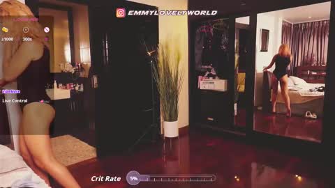 Snapshot of emmyfoxx_ chatting on September 14, 5:55 pm Emmy online show from September 14, 5:55 pm