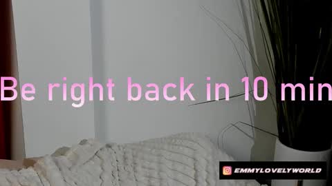 Snapshot of emmyfoxx_ chatting on October 11, 6:32 pm Emmy online show from October 11, 6:32 pm