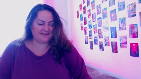 Snapshot of emmyxotty chatting on February 10, 10:09 am Emmy online show from February 10, 10:09 am