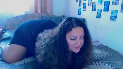 Snapshot of emmyxotty chatting on October 11, 10:20 am Emmy online show from October 11, 10:20 am