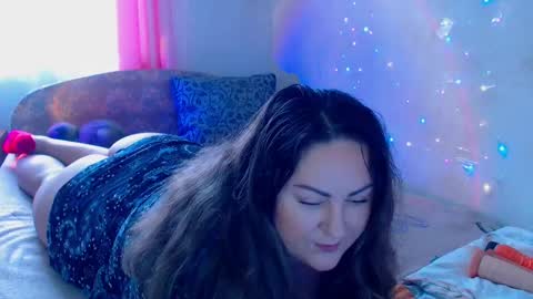 Snapshot of emmyxotty chatting on January 9, 9:59 am Emmy online show from January 9, 9:59 am