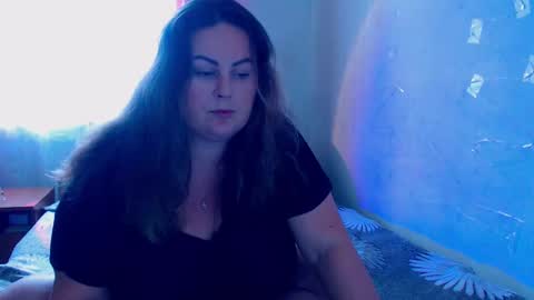 Snapshot of emmyxotty chatting on January 16, 10:32 am Emmy online show from January 16, 10:32 am