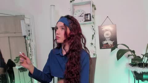 Snapshot of emperatriiiz chatting on January 17, 8:11 pm Emperatriz online show from January 17, 8:11 pm
